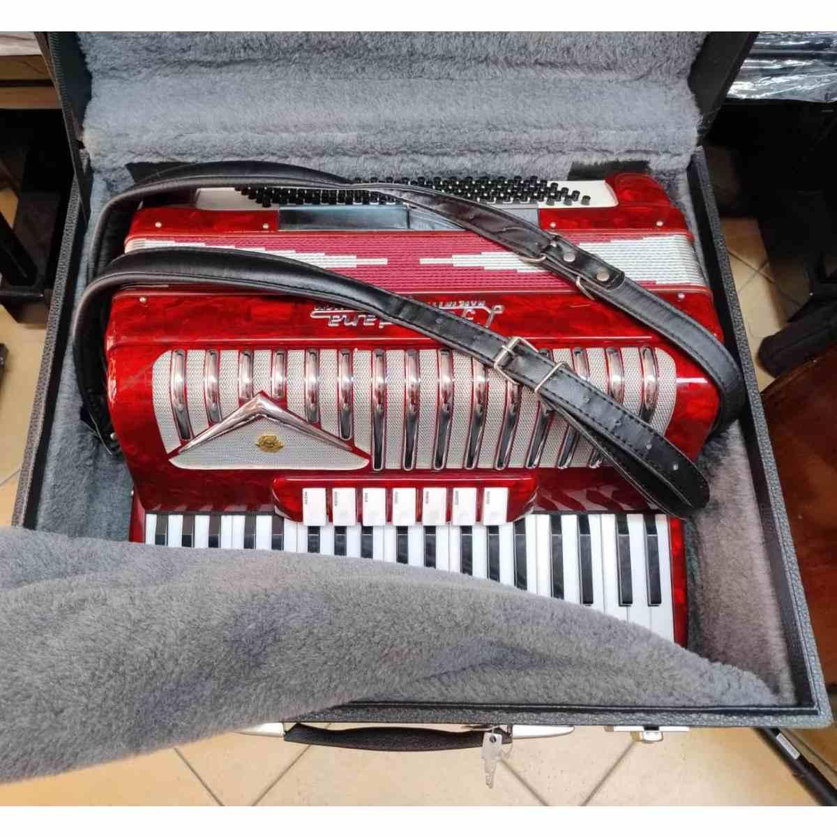 L'Artigiana fisarmonica 120 bassi made in Italy Castelfidardo, usata