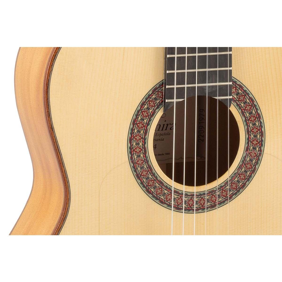 Admira F4 chitarra classica flamenco