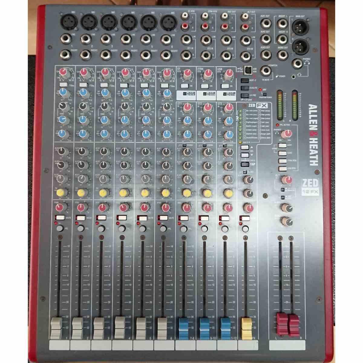 ALLEN & HEATH ZED 12 FX Mixer