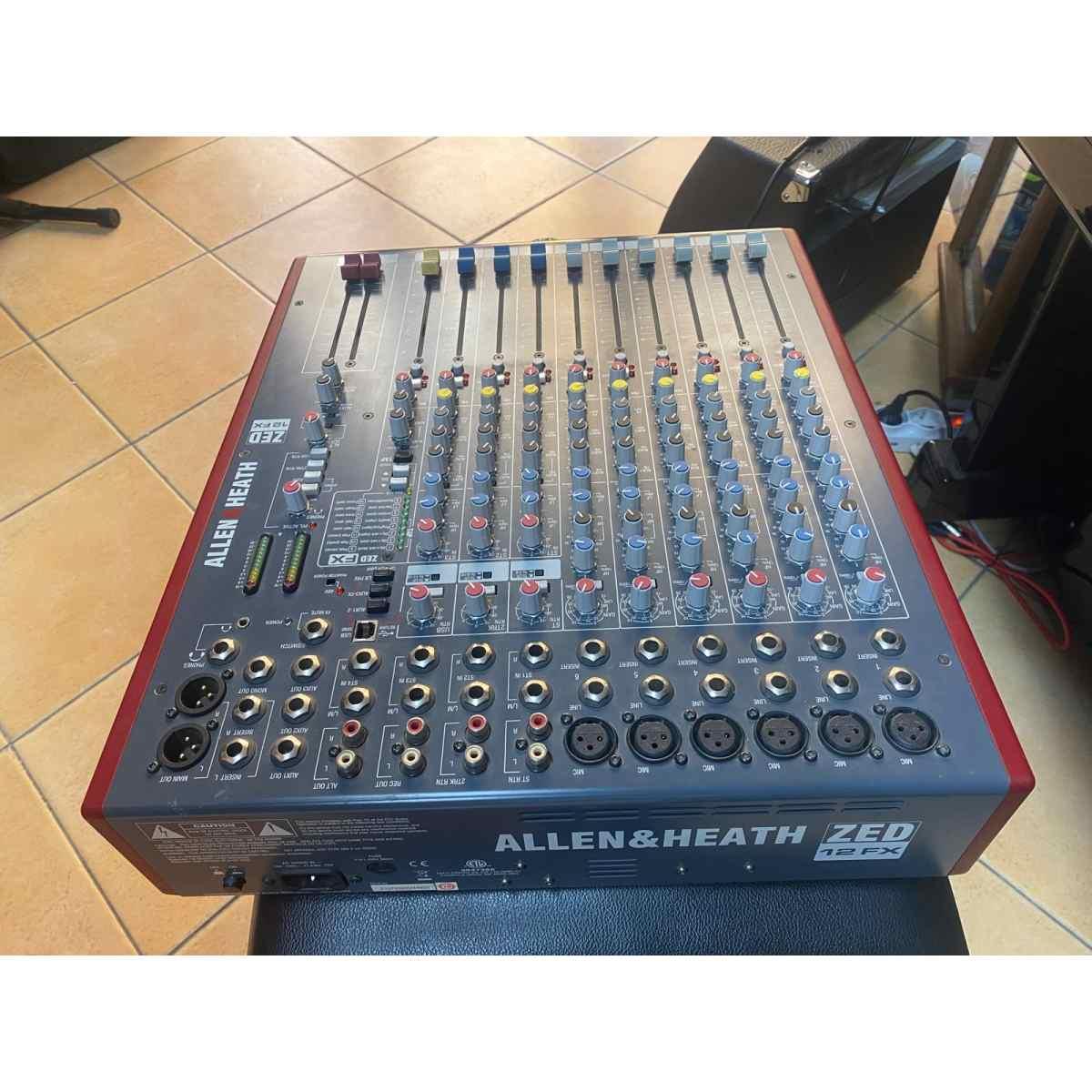 ALLEN & HEATH ZED 12 FX Mixer