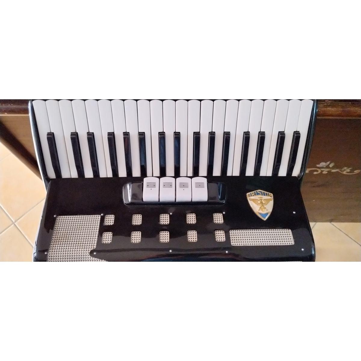 Ariston Castelfidardo Fisarmonica 80 bassi 37 tasti Nera, usata