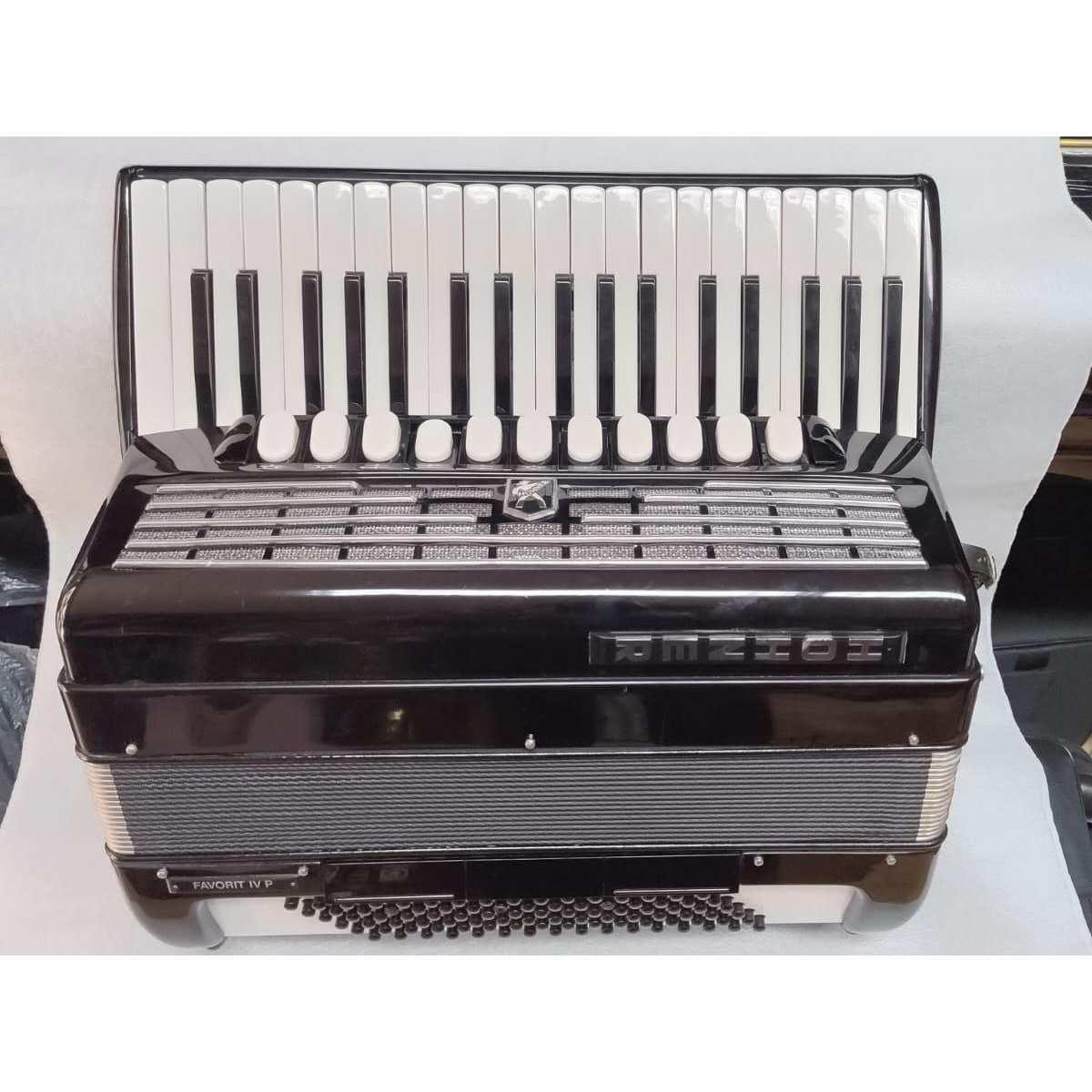 Hohner Favorite IVP Fisarmonica 96 Bassi, usata
