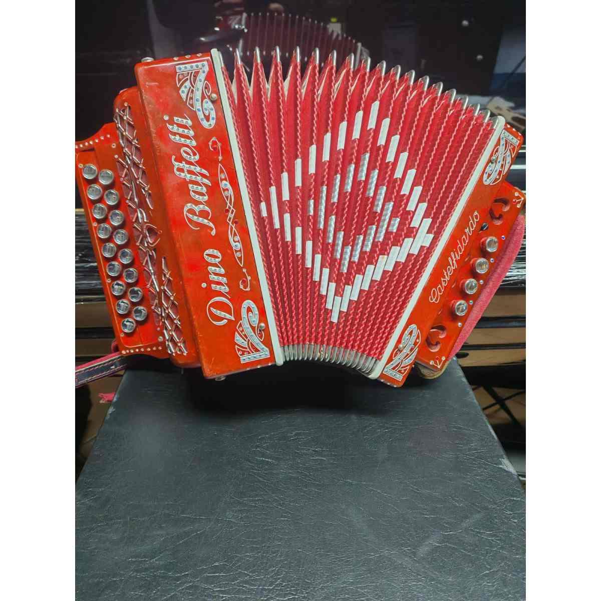 Dino baffetti organetto 4 bassi in re usato