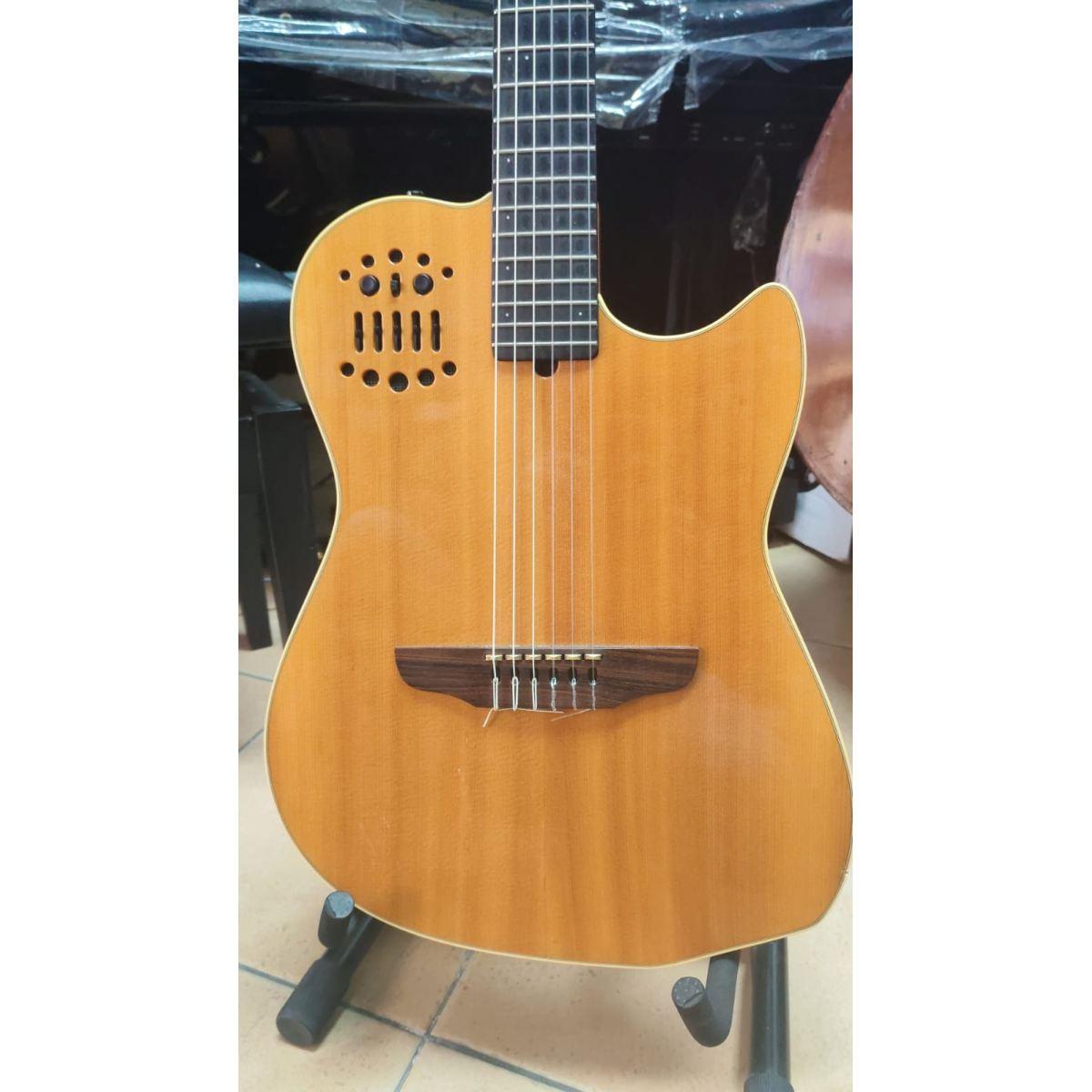 Godin Multiac 1994 made in canada usata completa di custodia originale