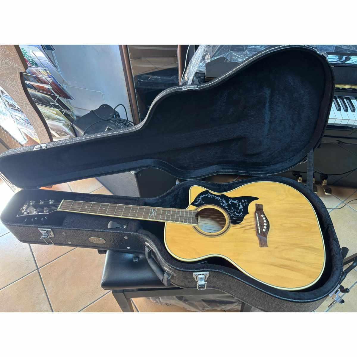 EKO NXT 018CWEO Chitarra acustica elettrificata con custodia Usata
